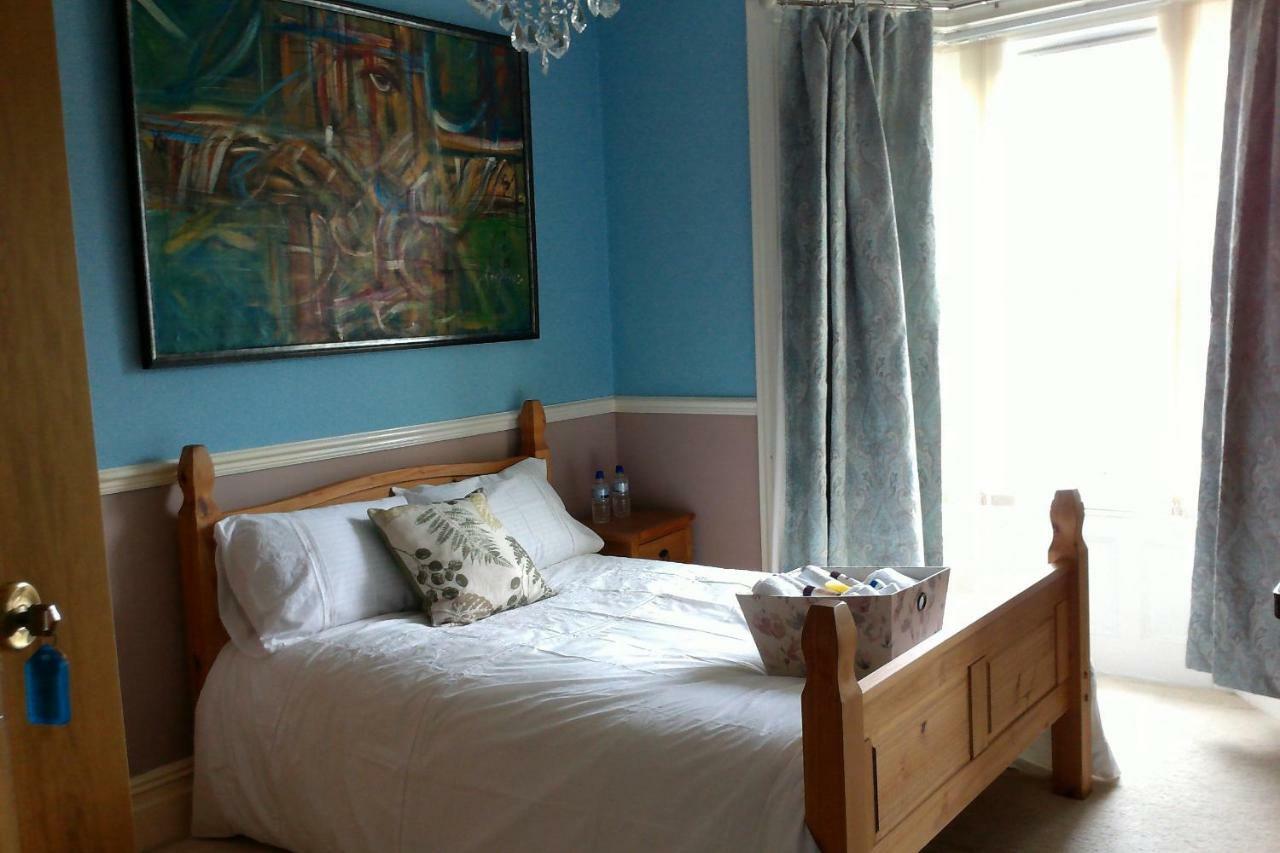 Beautiful Victorian House Hotel คาร์ดิฟฟ์ ภายนอก รูปภาพ